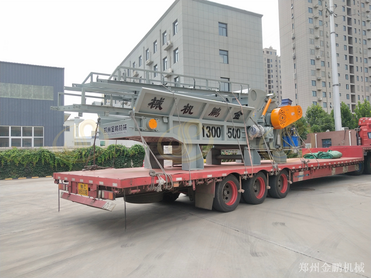 郑州金鹏800型木材粉碎机在中小型生物质料场的选型参考